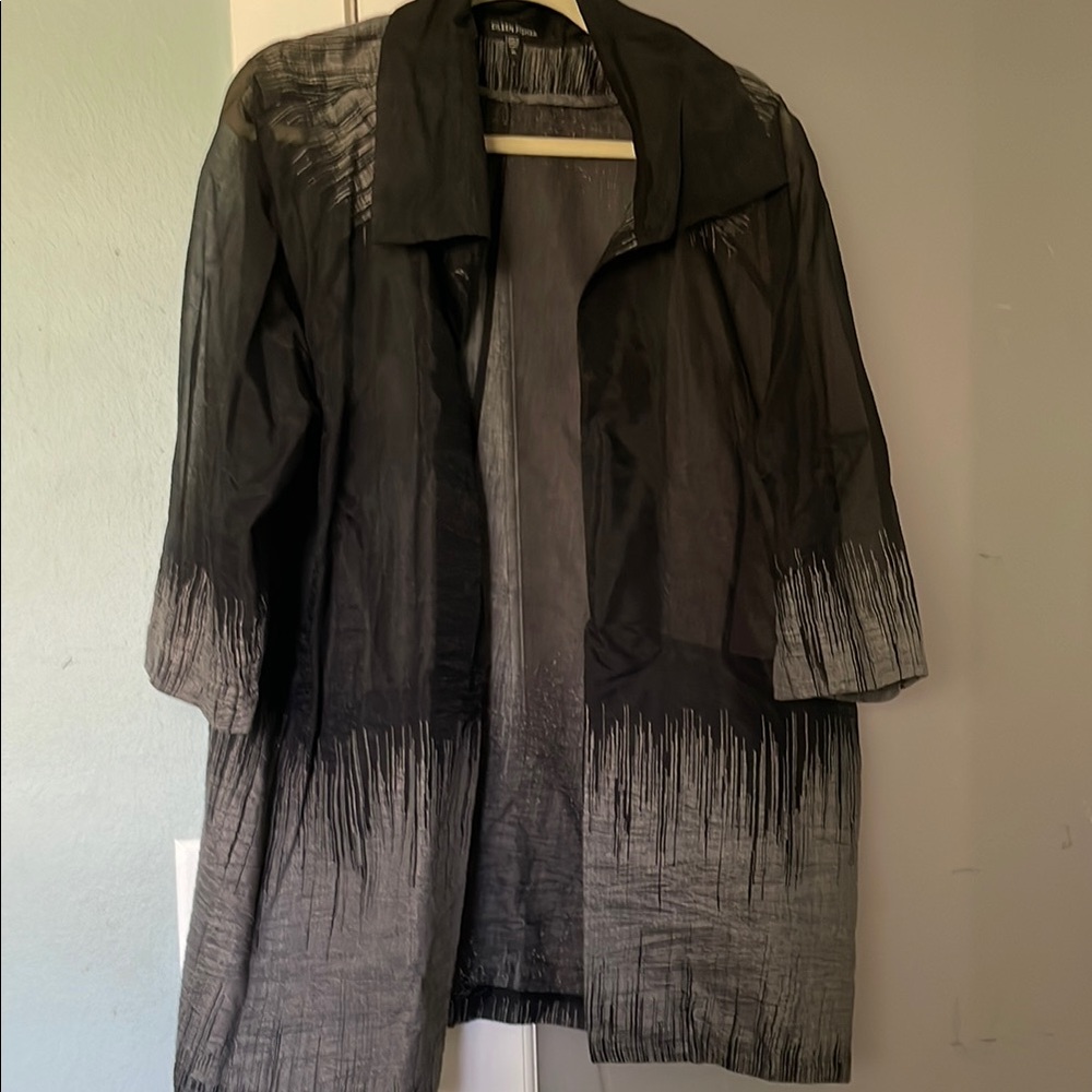 Eileen Fisher Black and Gray topper